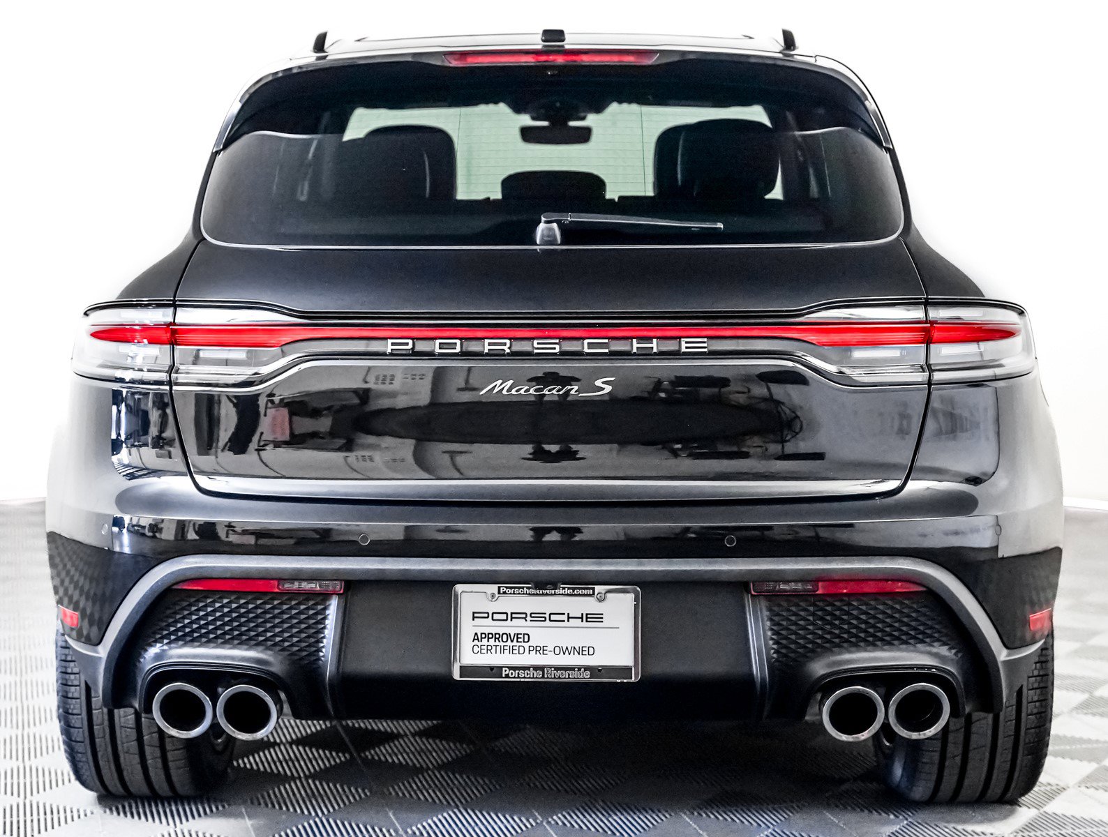 Used 2025 Porsche Macan S image 11