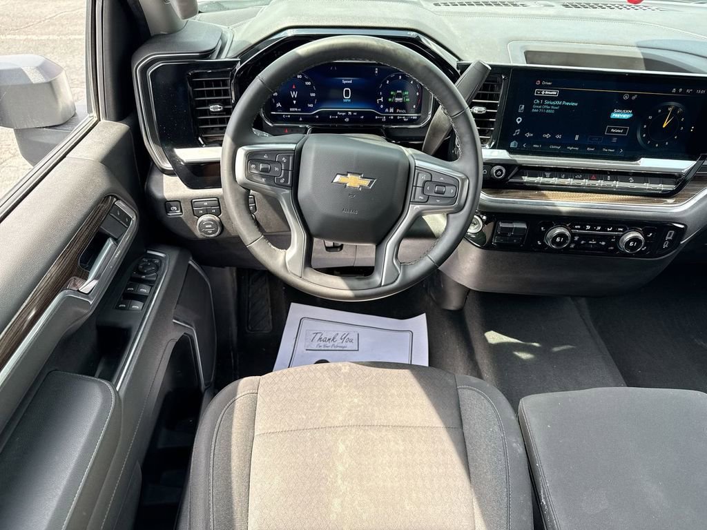 Used 2025 Chevrolet Silverado 2500 LT AWD/4WD image 14