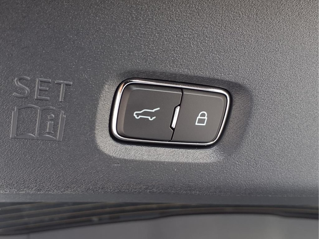 New 2026 Ford Expedition Active AWD/4WD image 26