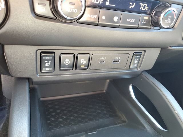 Used 2024 Nissan Frontier SV w/ Hardbody Edition image 24