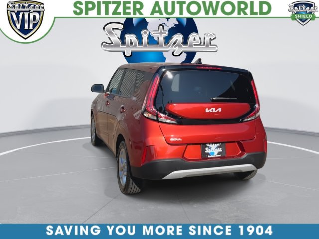 Used 2023 Kia Soul LX w/ LX Technology Package FWD image 8