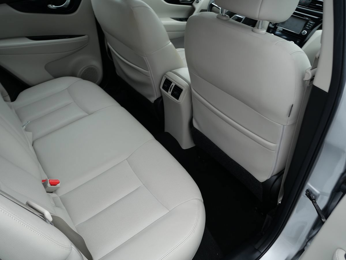 Used 2018 Nissan Rogue Sport SL w/ SL Premium Package AWD/4WD image 22