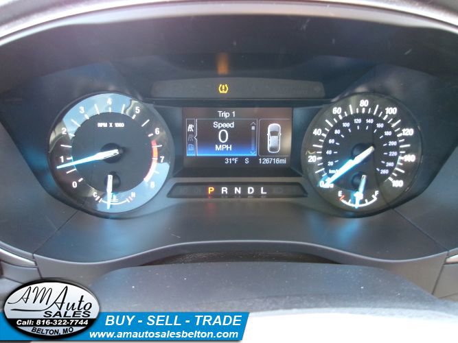 Used 2017 Ford Fusion SE image 9