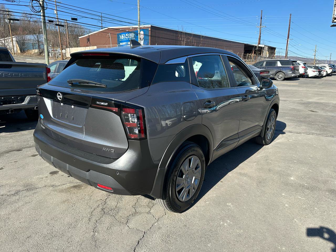 Used 2025 Nissan Kicks S image 5