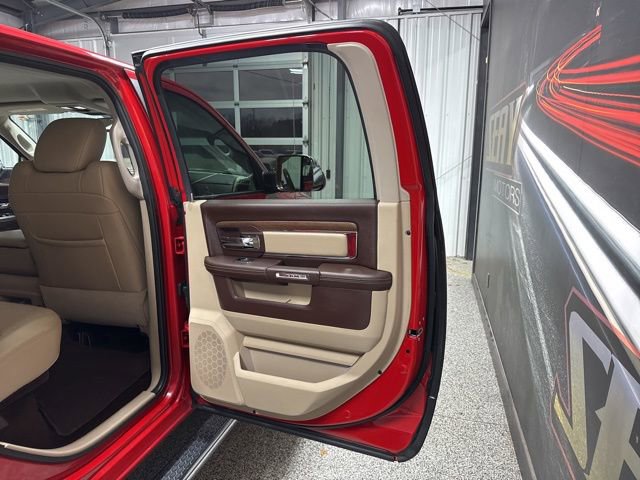 Used 2017 RAM 3500 Laramie image 24