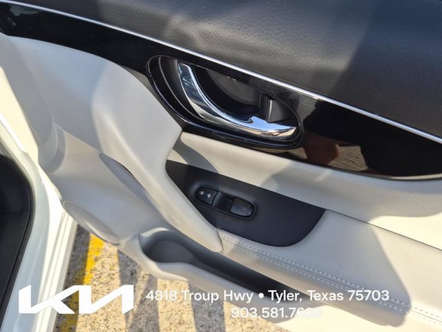 Used 2018 Nissan Rogue Sport SL w/ SL Premium Package FWD image 18