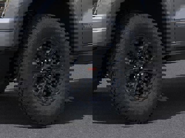 Used 2025 GMC Canyon Elevation w/ Convenience Package image 9