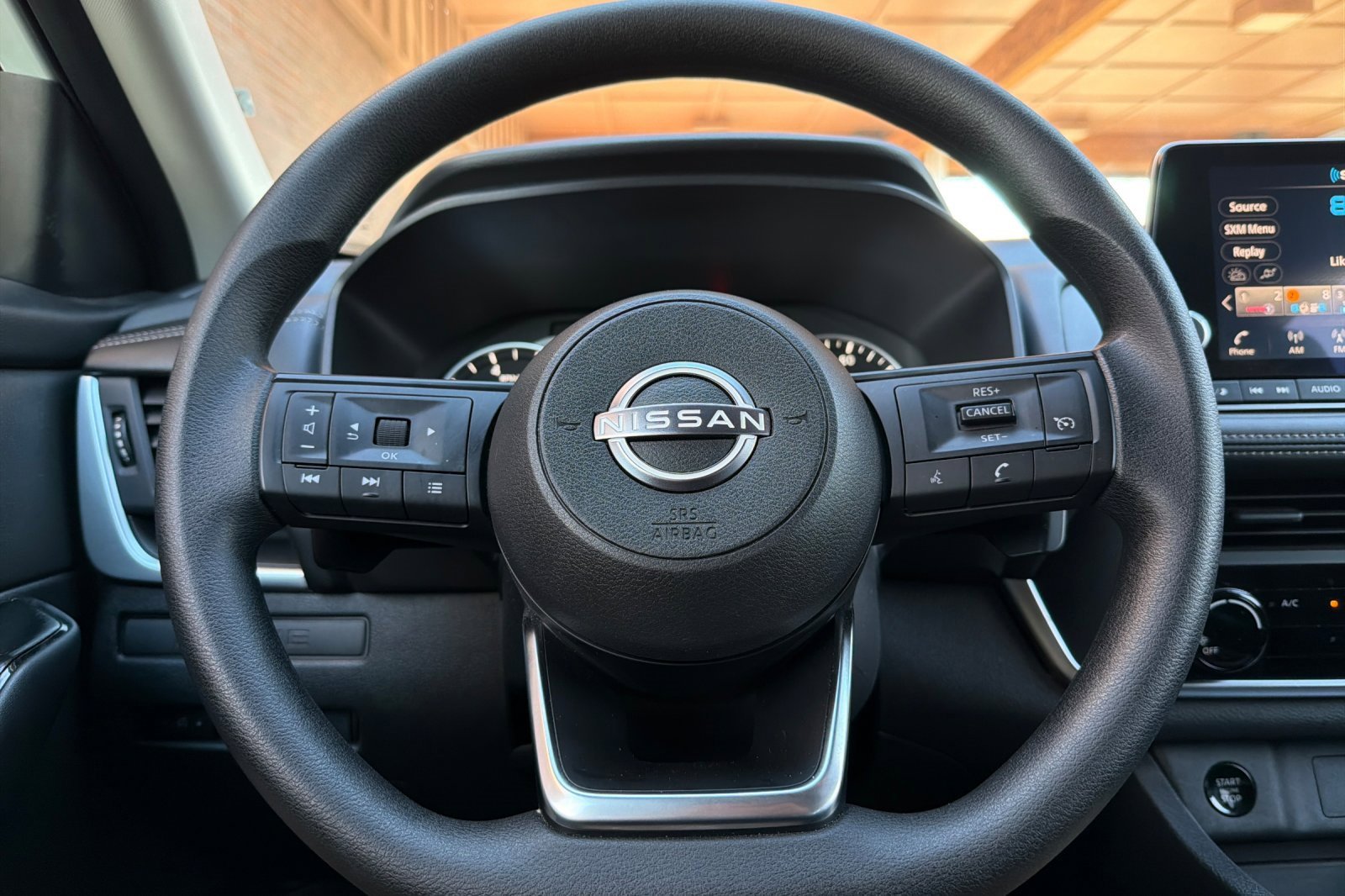 Used 2024 Nissan Rogue S image 23