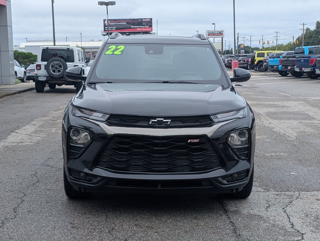 Used 2022 Chevrolet TrailBlazer RS w/ Sun and Liftgate Package FWD image 2