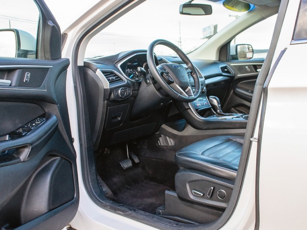 Used 2016 Ford Edge SEL w/ Equipment Group 201A image 33