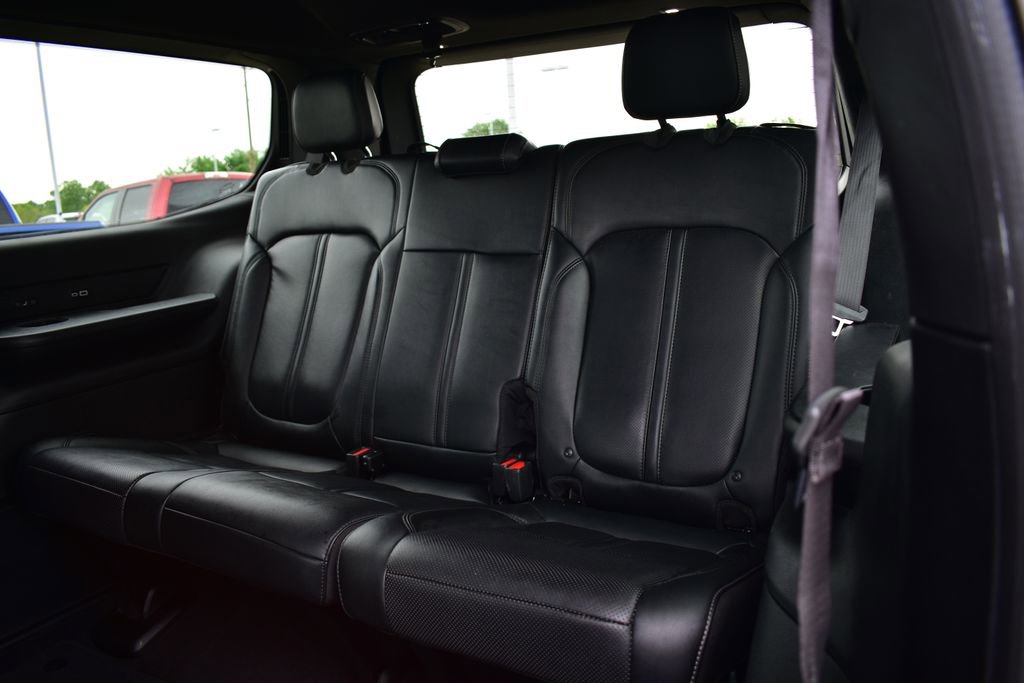 Used 2022 Jeep Wagoneer Series III w/ Flexible Seating Group AWD/4WD image 28