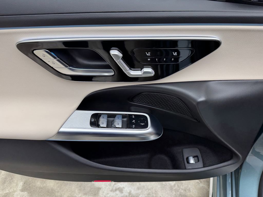 Certified 2025 Mercedes-Benz E 350 4MATIC Sedan image 11