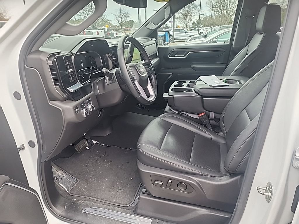 Used 2025 GMC Sierra 1500 SLT image 13