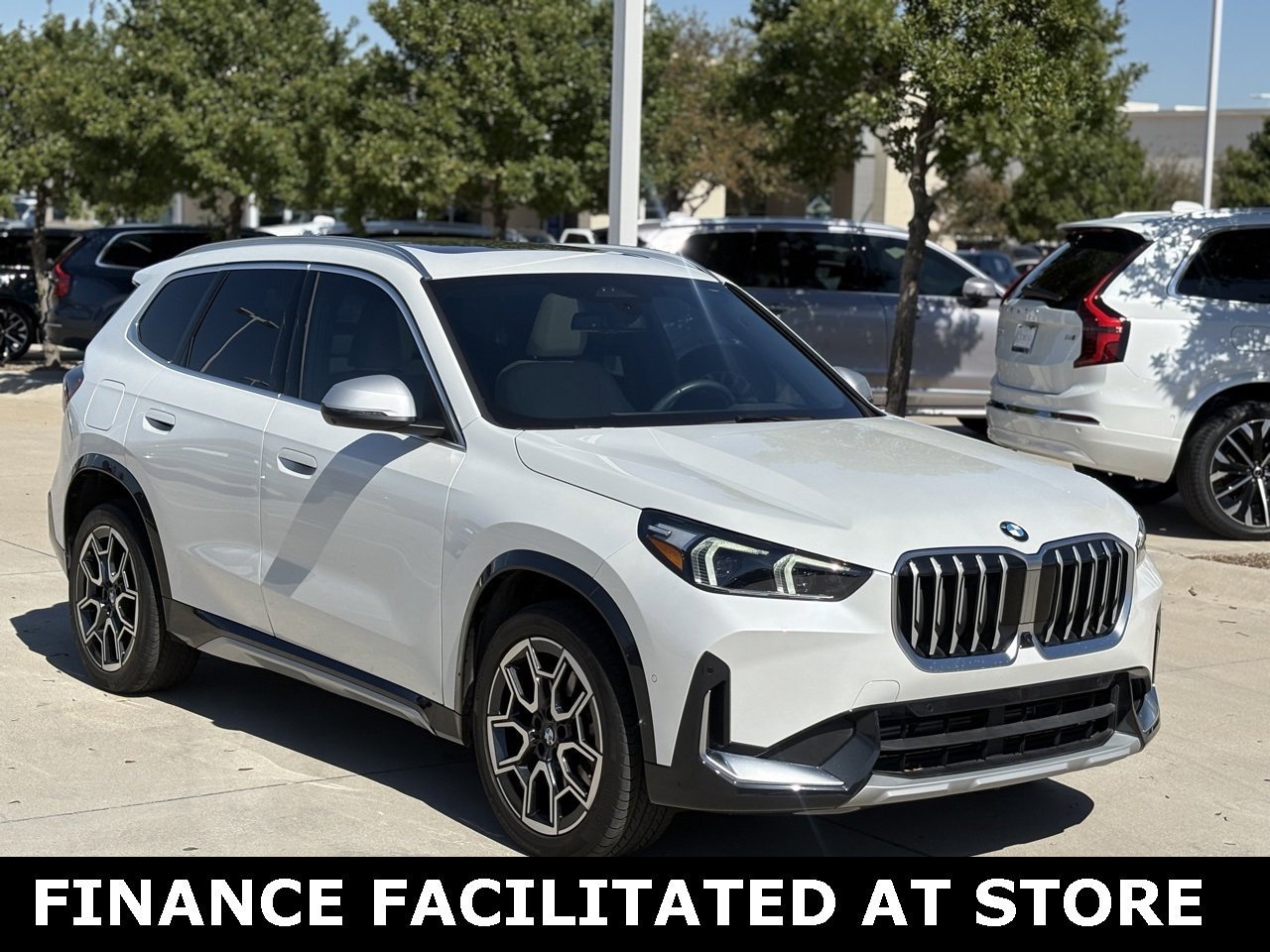Used 2023 BMW X1 xDrive28i w/ Premium Package image 5
