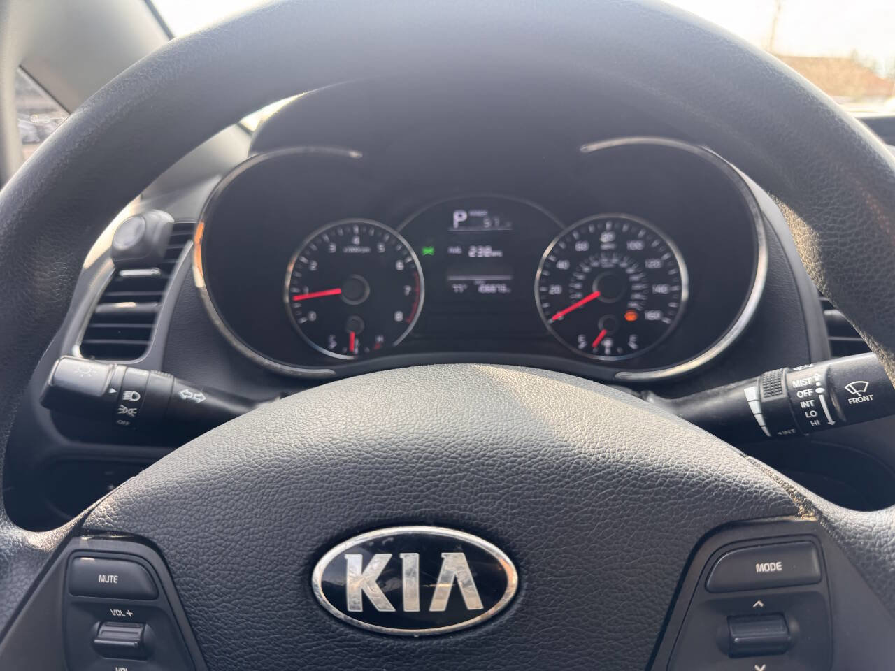 Used 2017 Kia Forte LX image 24