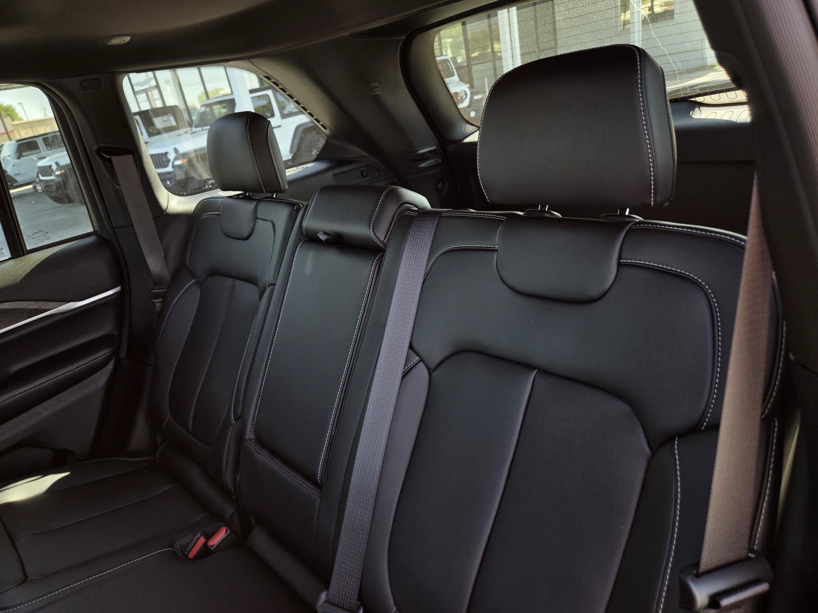 New 2026 Jeep Grand Cherokee Limited w/ Limited Altitude Package RWD image 26