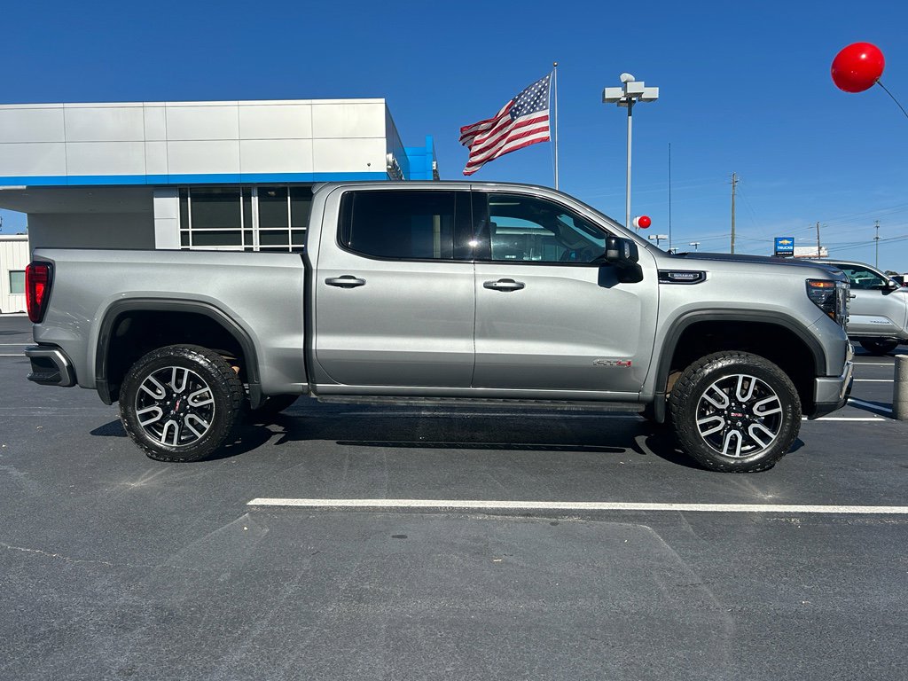 Used 2025 GMC Sierra 1500 AT4 w/ AT4 Premium Package image 4