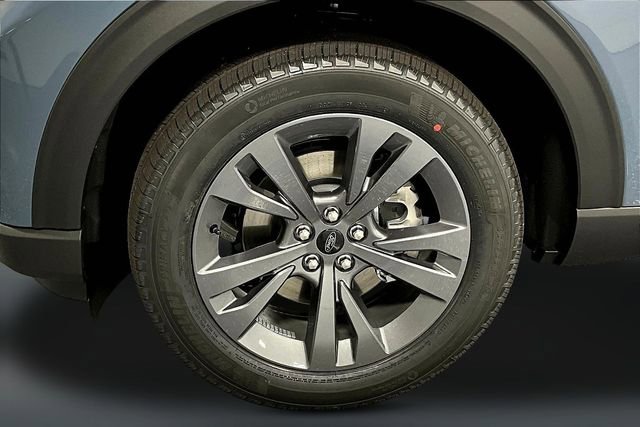 New 2026 Ford Explorer Active image 12