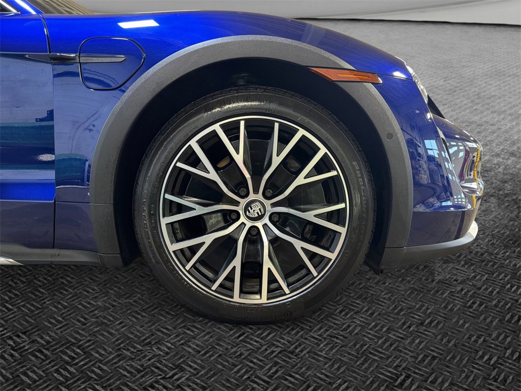 Used 2022 Porsche Taycan 4 Cross Turismo image 11