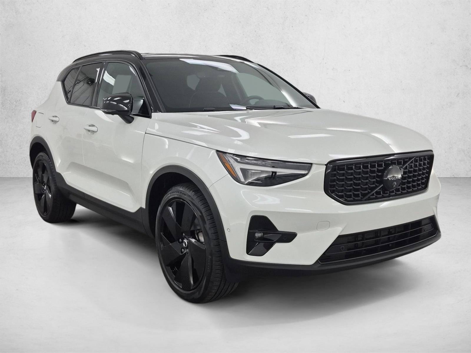 Used 2026 Volvo XC40 B5 Ultra AWD/4WD image 7