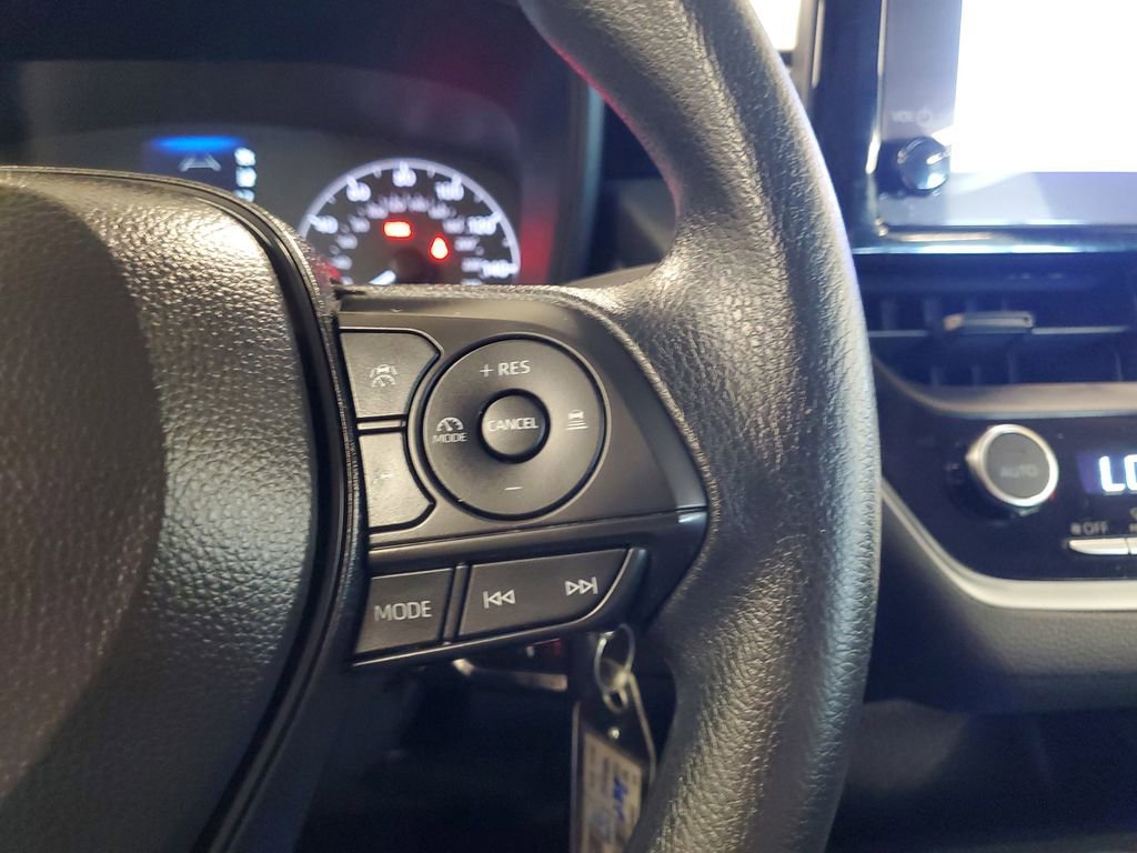 Used 2024 Toyota Corolla LE image 21