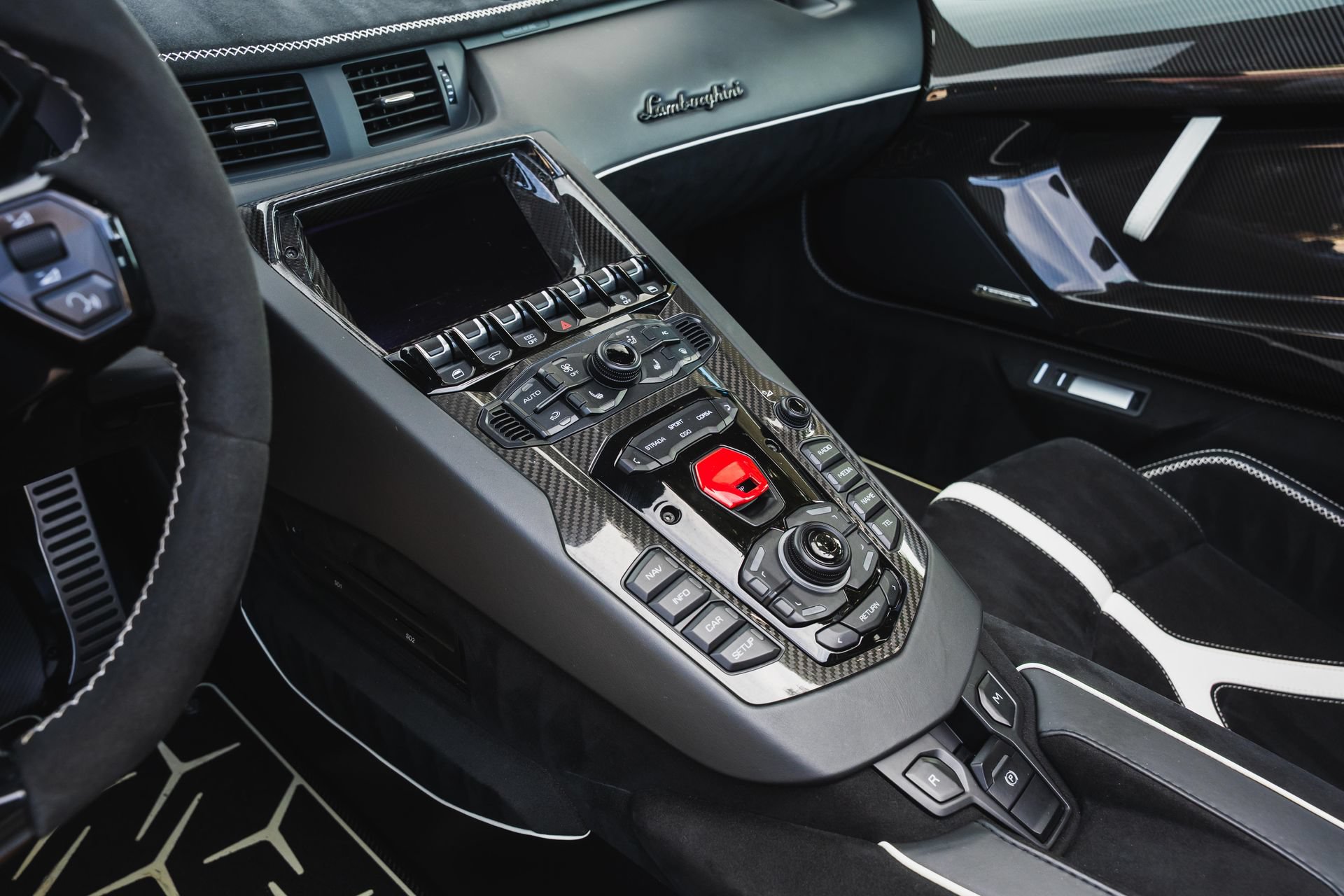Used 2021 Lamborghini Aventador SVJ AWD/4WD image 60