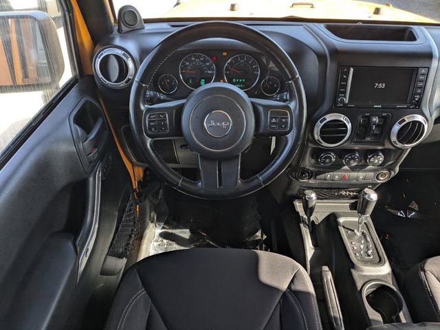 Used 2013 Jeep Wrangler Unlimited Rubicon w/ Connectivity Group image 14