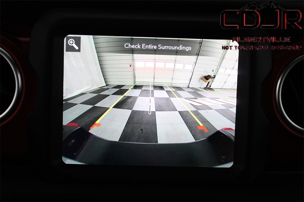 Used 2023 Jeep Gladiator Rubicon w/ Cold Weather Group image 37