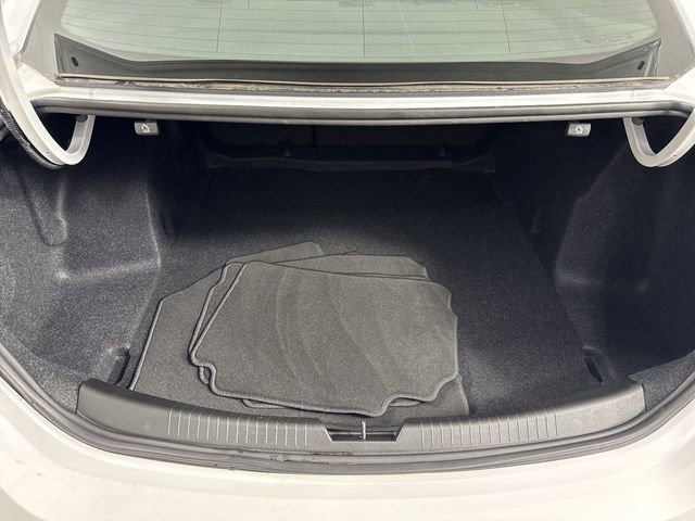 Used 2021 Chevrolet Malibu LS image 32