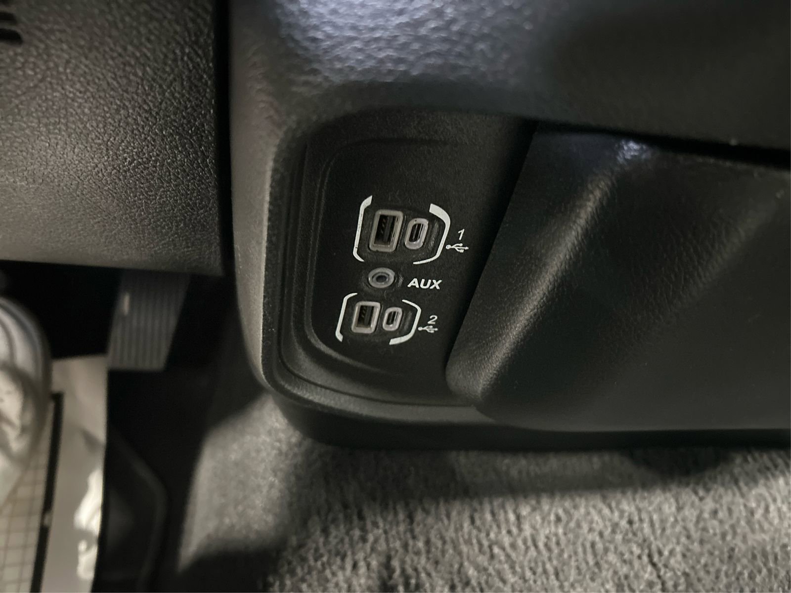 Used 2025 RAM 1500 Lone Star AWD/4WD image 34