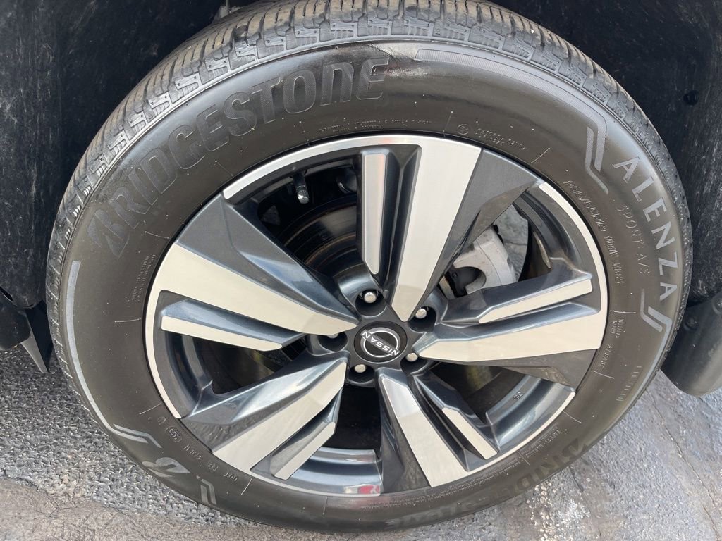 Certified 2023 Nissan Rogue SL w/ SL Premium Package image 27