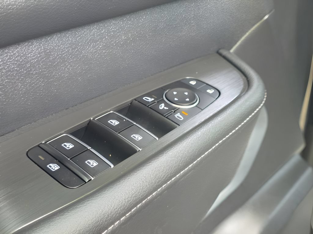 Used 2025 Nissan Armada Platinum Reserve AWD/4WD image 20
