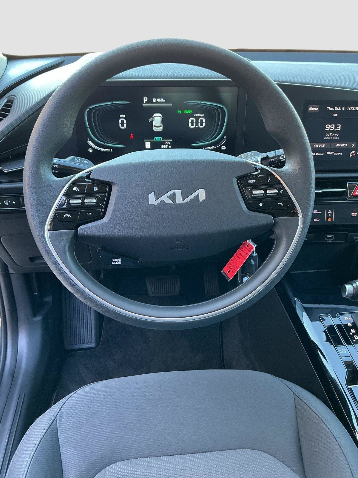 Certified 2025 Kia Niro LX FWD image 14