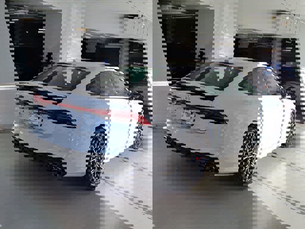 Used 2023 Audi S7 Prestige w/ Prestige Package image 4