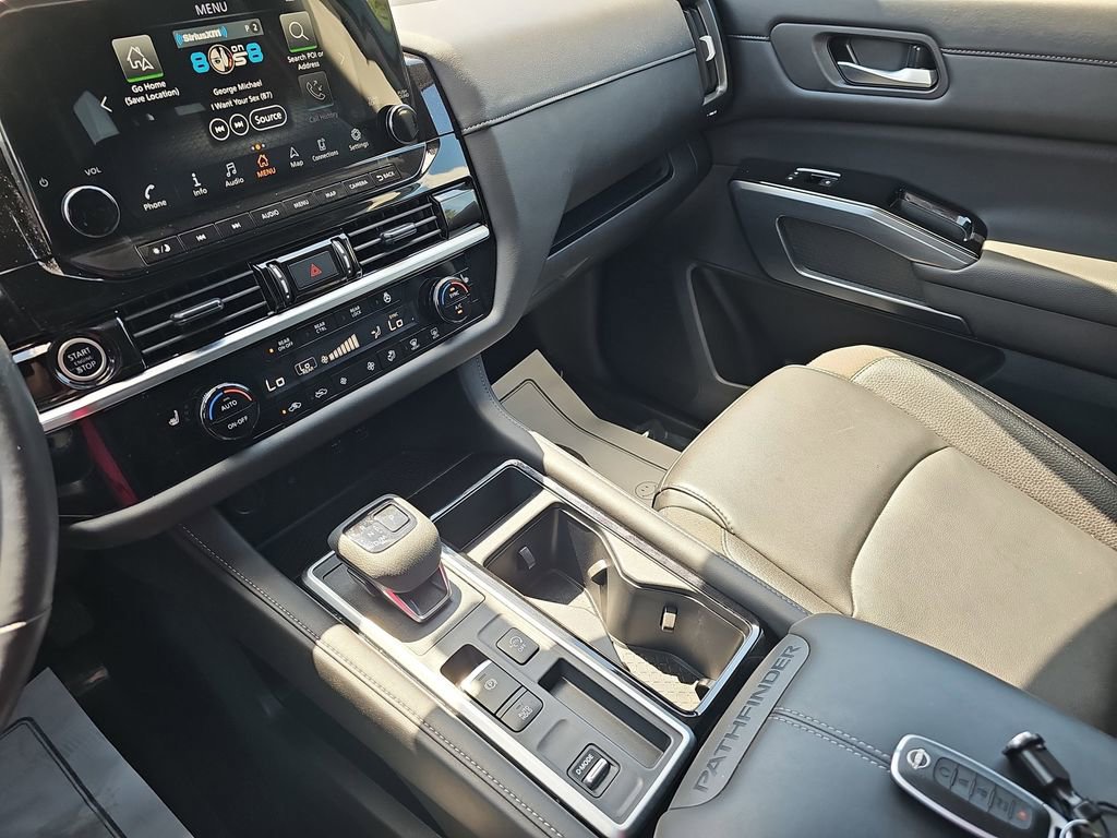 Used 2024 Nissan Pathfinder SL w/ SL Premium Package image 30
