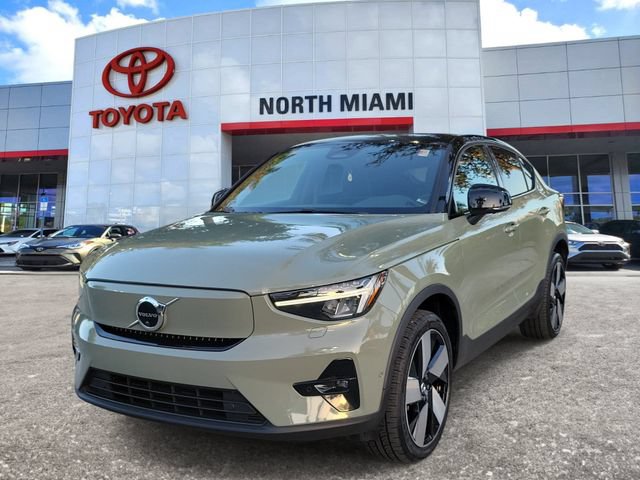 Used 2022 Volvo C40 P8 Recharge Ultimate AWD/4WD image 2