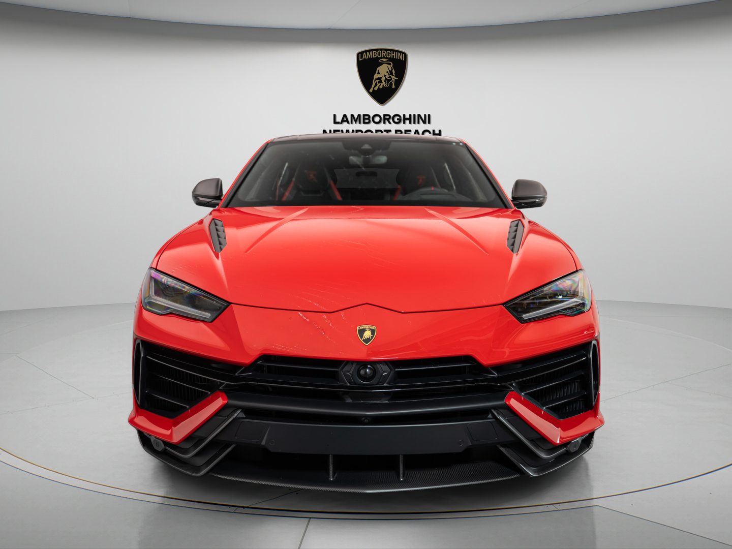 Used 2024 Lamborghini Urus Performante AWD/4WD image 2
