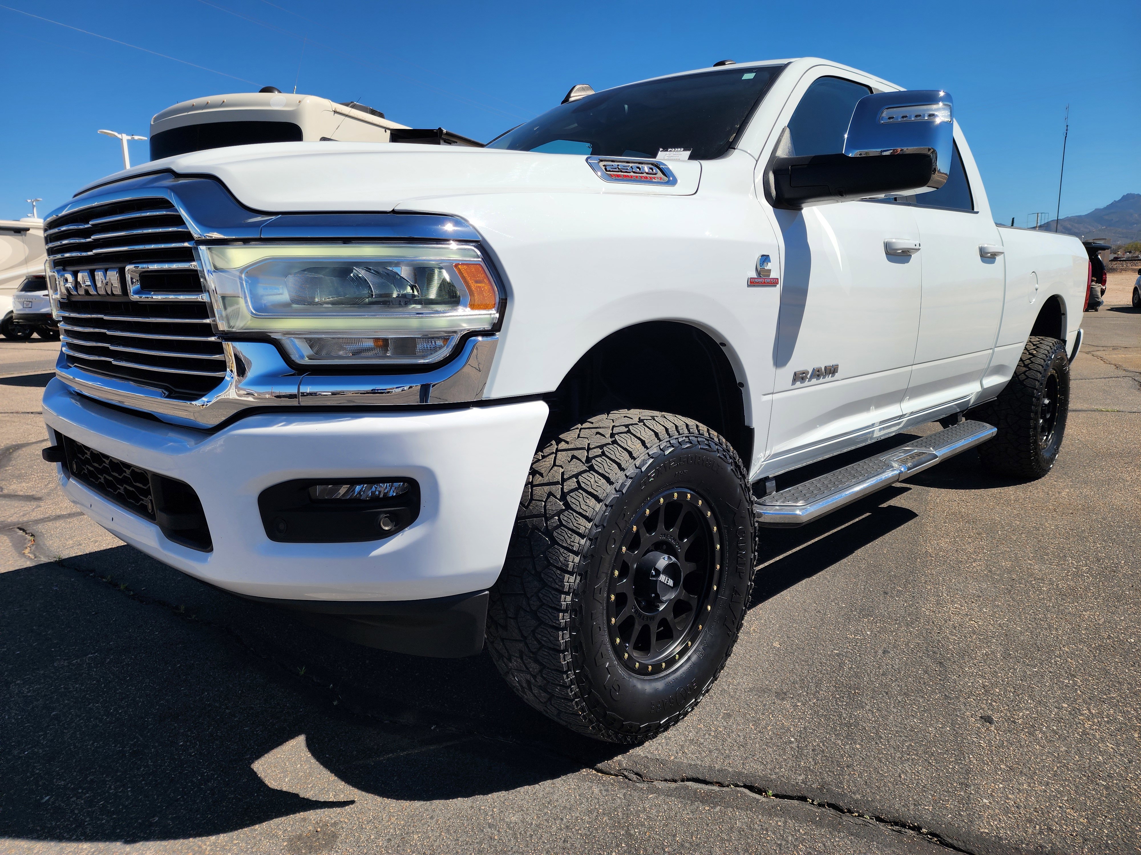Used 2024 RAM 2500 Laramie image 3