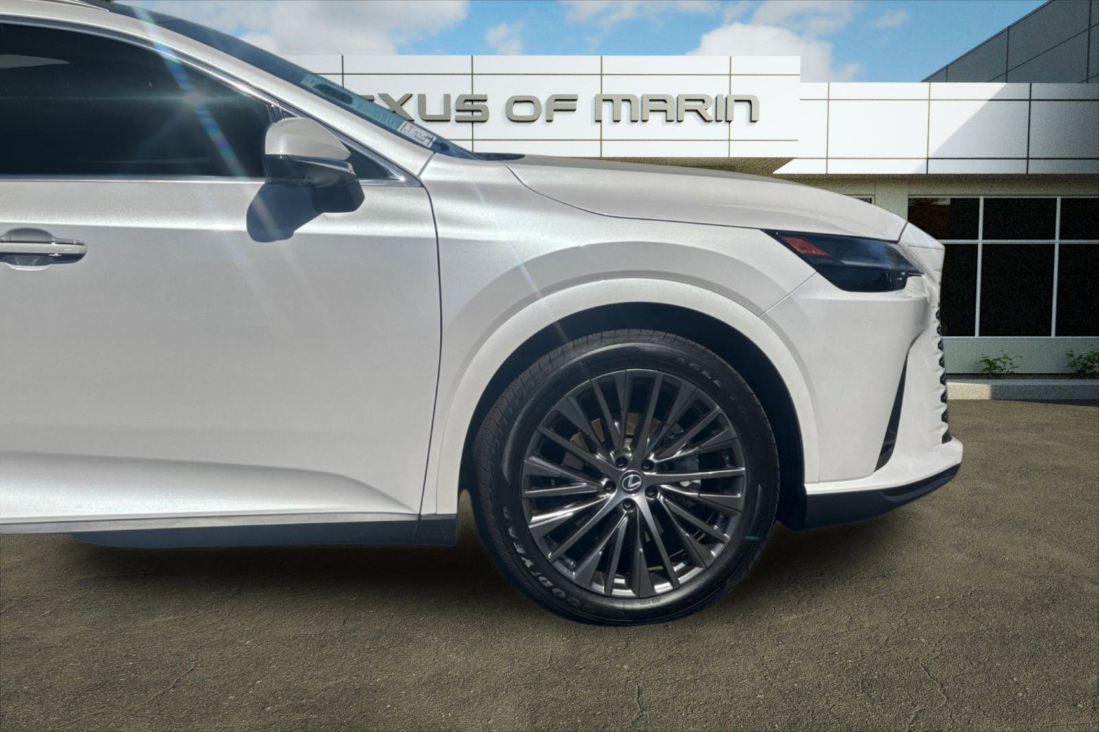 Used 2023 Lexus RX 350 FWD w/ Cold Area Package image 35