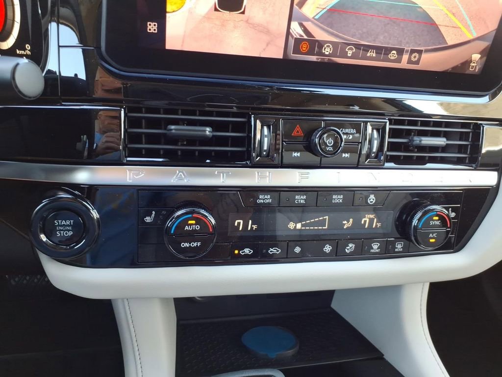 New 2026 Nissan Pathfinder SL AWD/4WD image 14