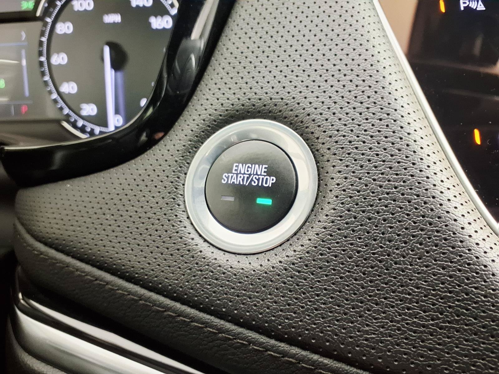 Certified 2024 Cadillac XT6 Luxury FWD image 23