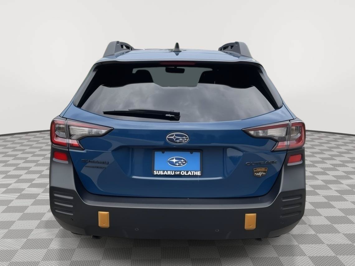 Certified 2025 Subaru Outback Wilderness AWD/4WD image 14