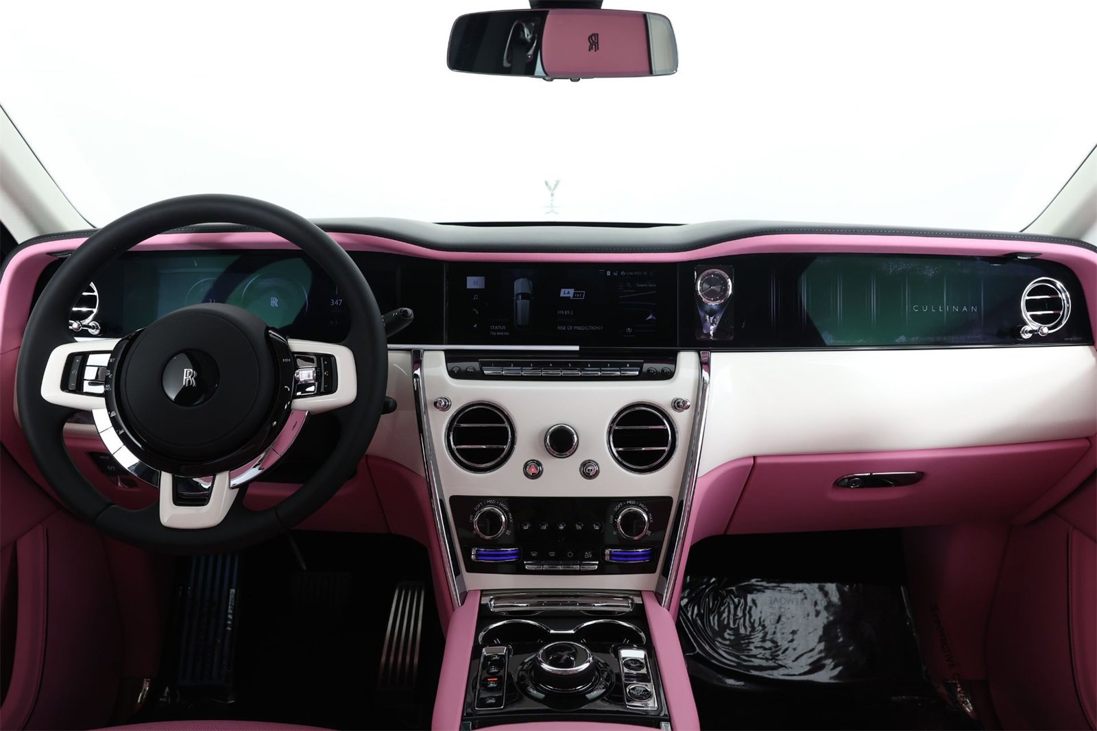 New 2025 Rolls-Royce Cullinan w/ Dynamic Package image 11