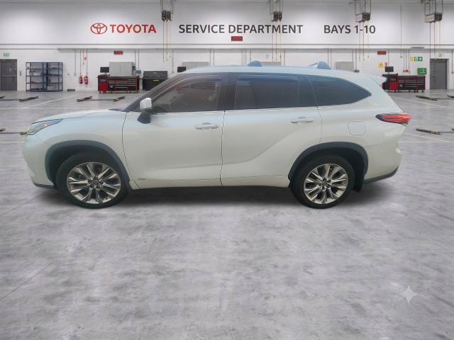 Used 2022 Toyota Highlander Limited AWD/4WD image 5