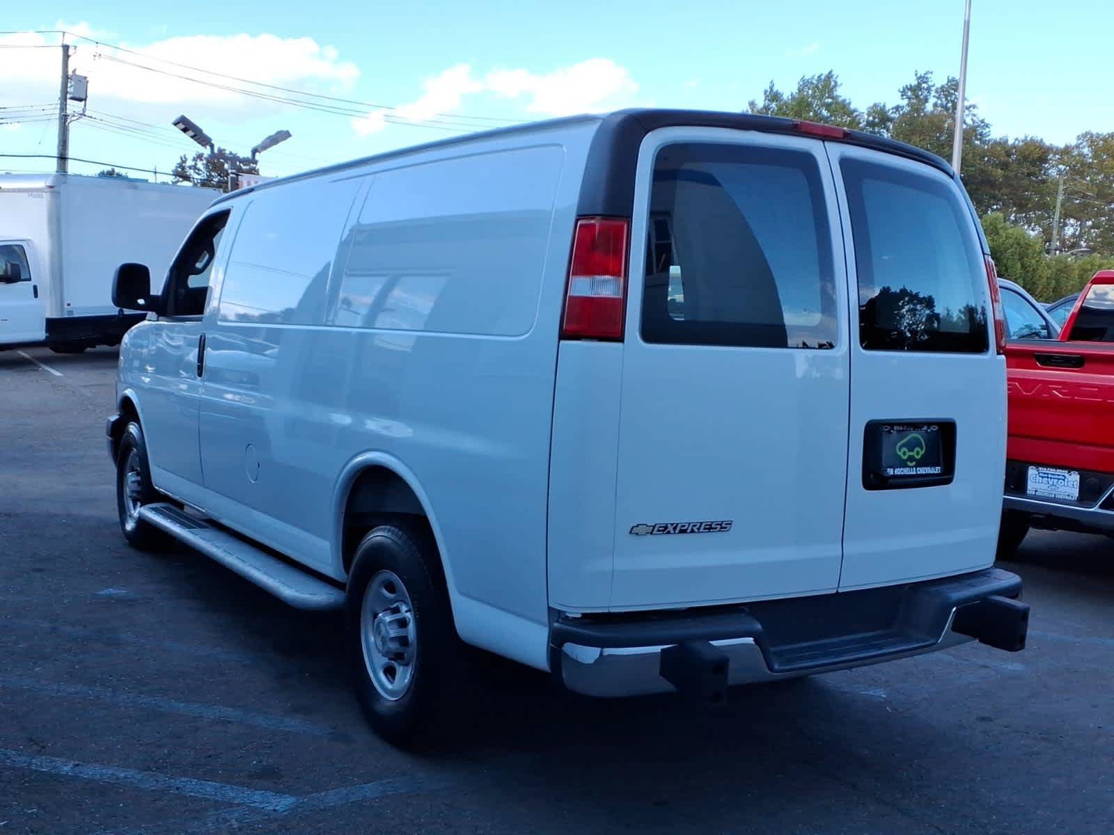 Certified 2025 Chevrolet Express 2500 w/ Driver Convenience Package RWD image 4