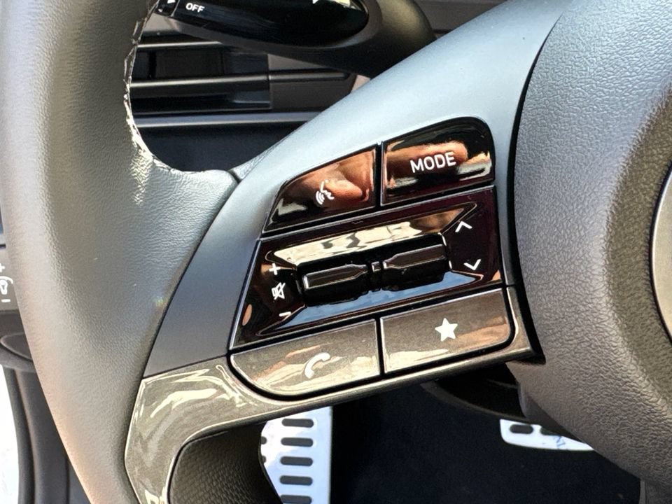 New 2026 Hyundai Elantra SEL Sport FWD image 25