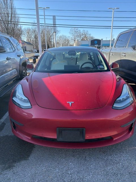 Used 2020 Tesla Model 3 Standard Range Plus image 1
