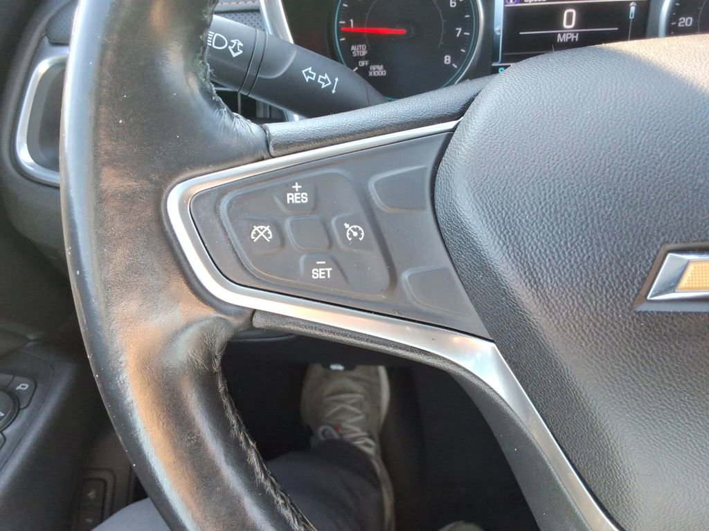 Used 2018 Chevrolet Equinox Premier FWD image 28