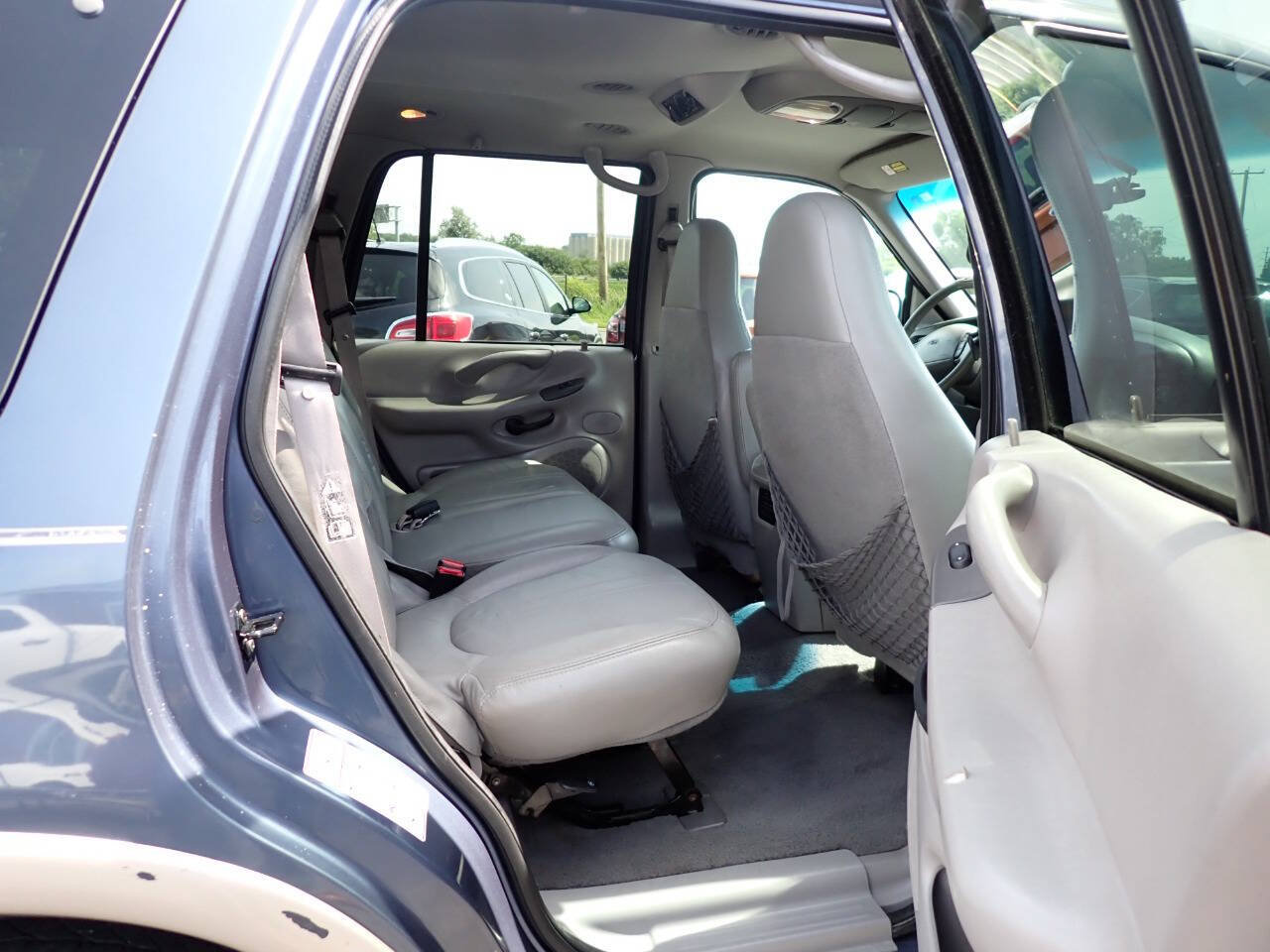 Used 1999 Ford Expedition Eddie Bauer AWD/4WD image 10