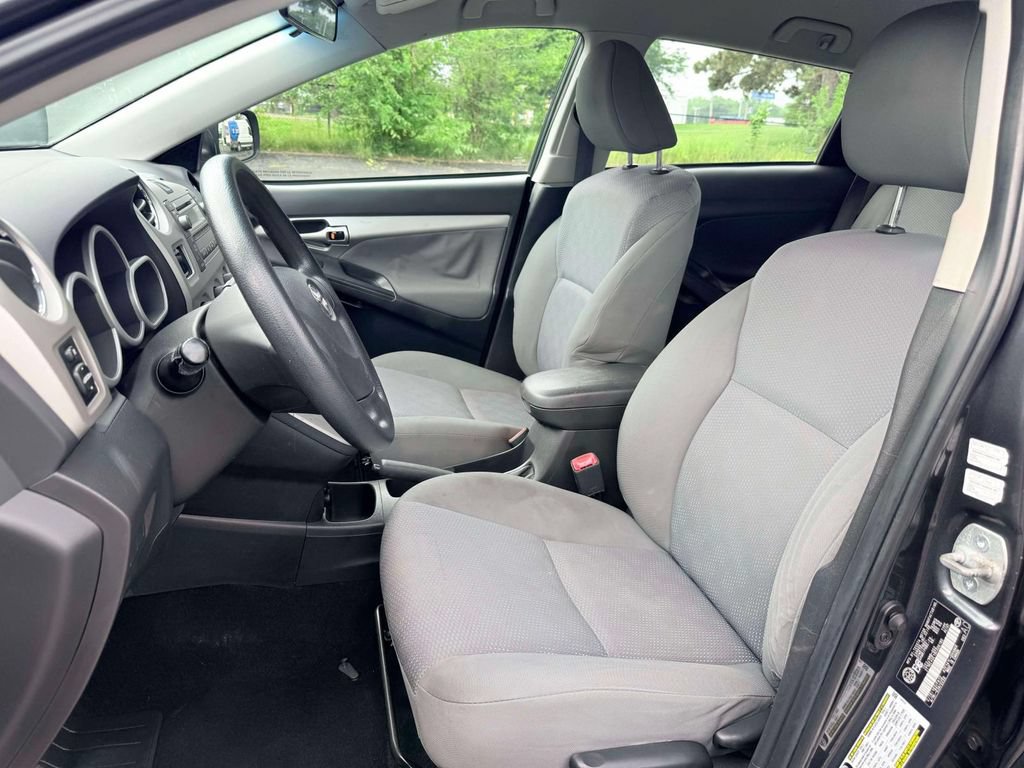 Used 2009 Toyota Matrix S FWD image 16